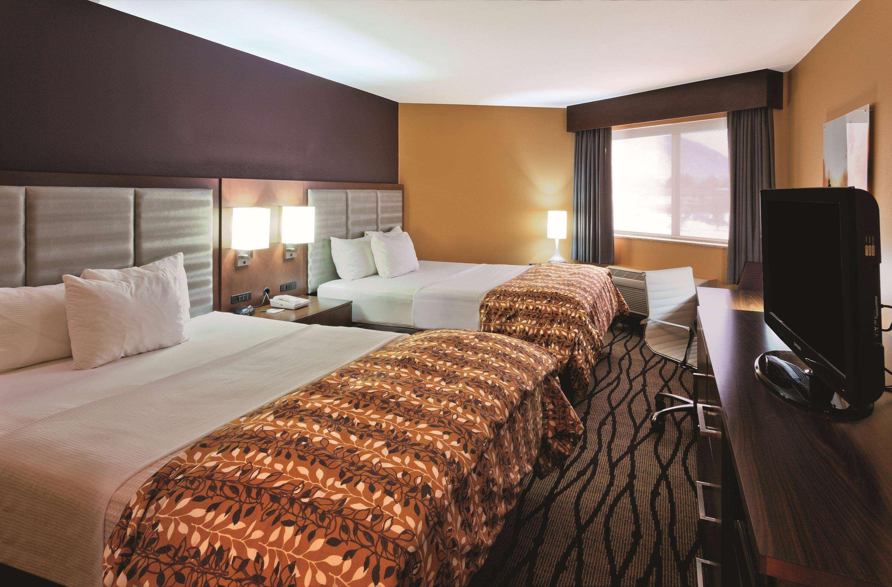La Quinta By Wyndham Butte Hotel Ngoại thất bức ảnh