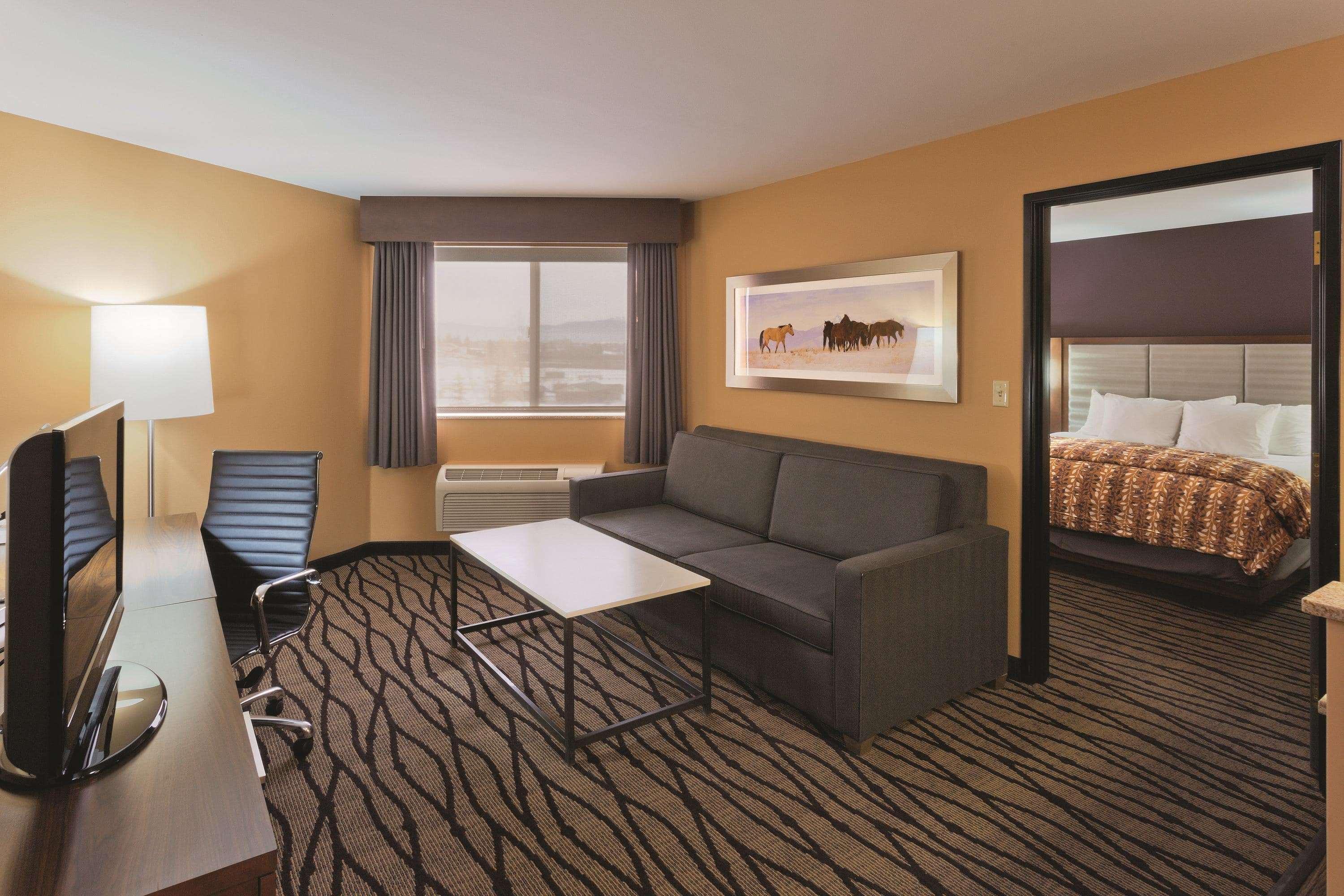 La Quinta By Wyndham Butte Hotel Ngoại thất bức ảnh