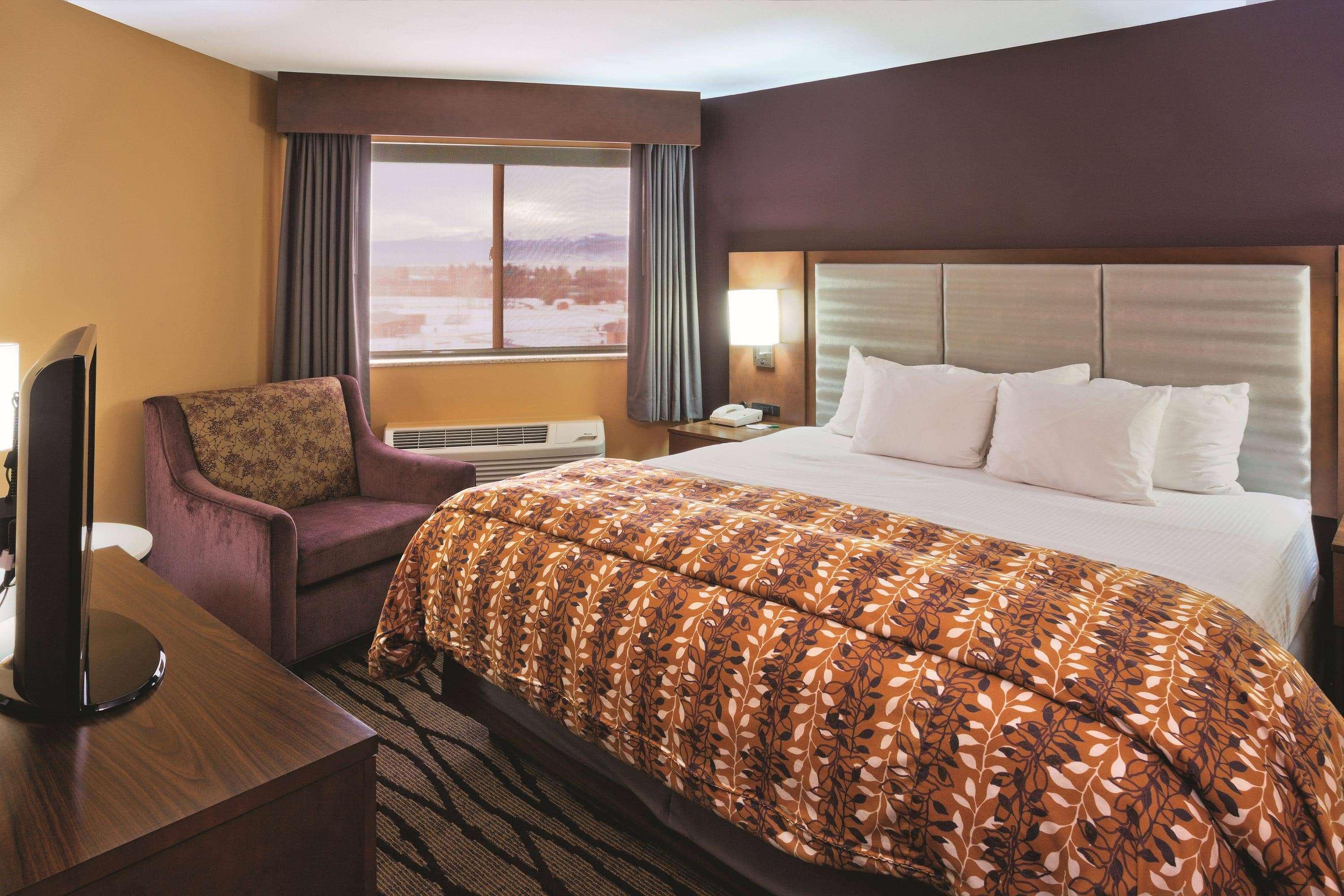 La Quinta By Wyndham Butte Hotel Ngoại thất bức ảnh