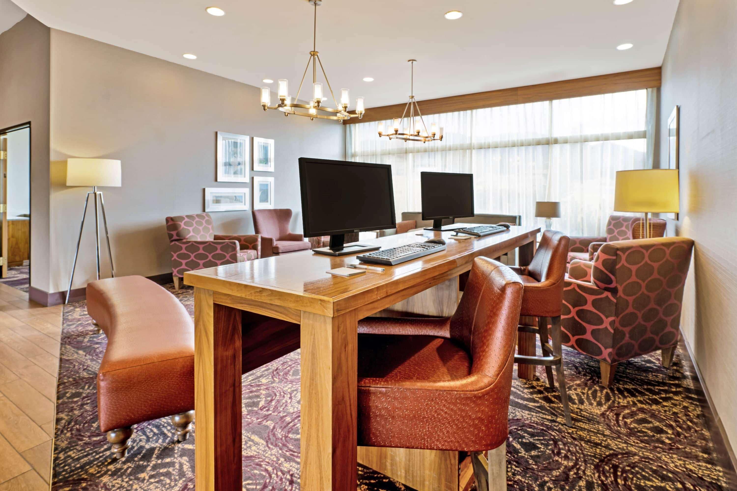 La Quinta By Wyndham Butte Hotel Ngoại thất bức ảnh