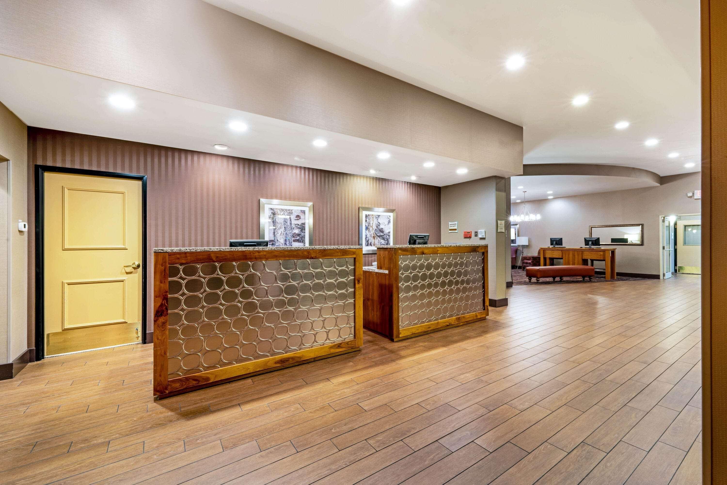 La Quinta By Wyndham Butte Hotel Ngoại thất bức ảnh