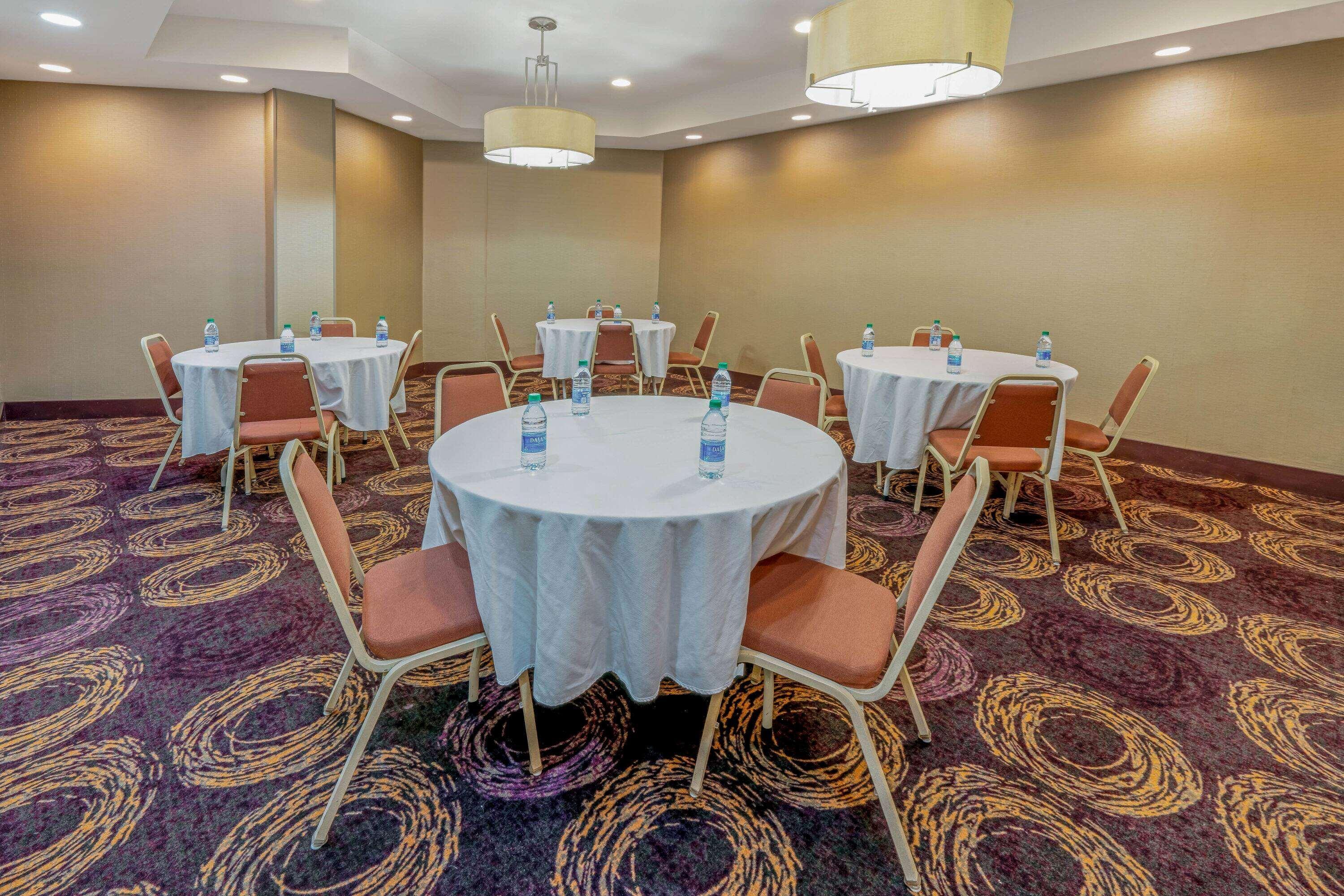 La Quinta By Wyndham Butte Hotel Ngoại thất bức ảnh